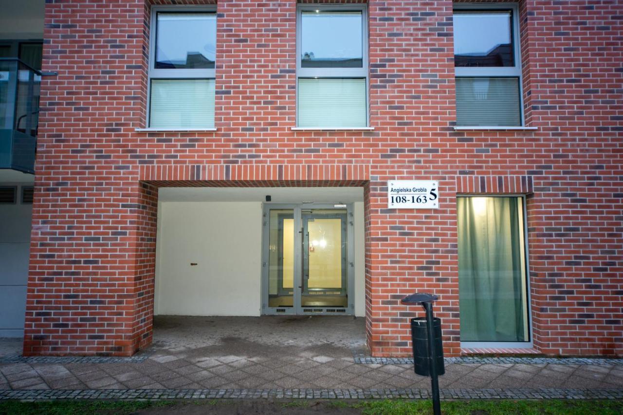 Maya'S Flats & Resorts 49 - Spacious 3 Rooms Apartment In Szafarnia Gdansk Ngoại thất bức ảnh